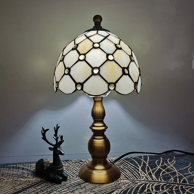 WOERFU Tiffany Bead Lampshade Table Lamp - Vintage Elegance with Stained Glass Detailing