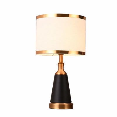 American Bedroom Bedside Table Lamp - Hotel Villa Guest Room Living Room Decorative Table Lamp Gold Iron LED Lamp