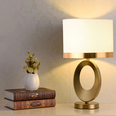 Nordic Light Luxury Desk Lamp - Bedroom Living Room Study Creative Simple Modern Retro Decoration Lovely Bedside Lamp