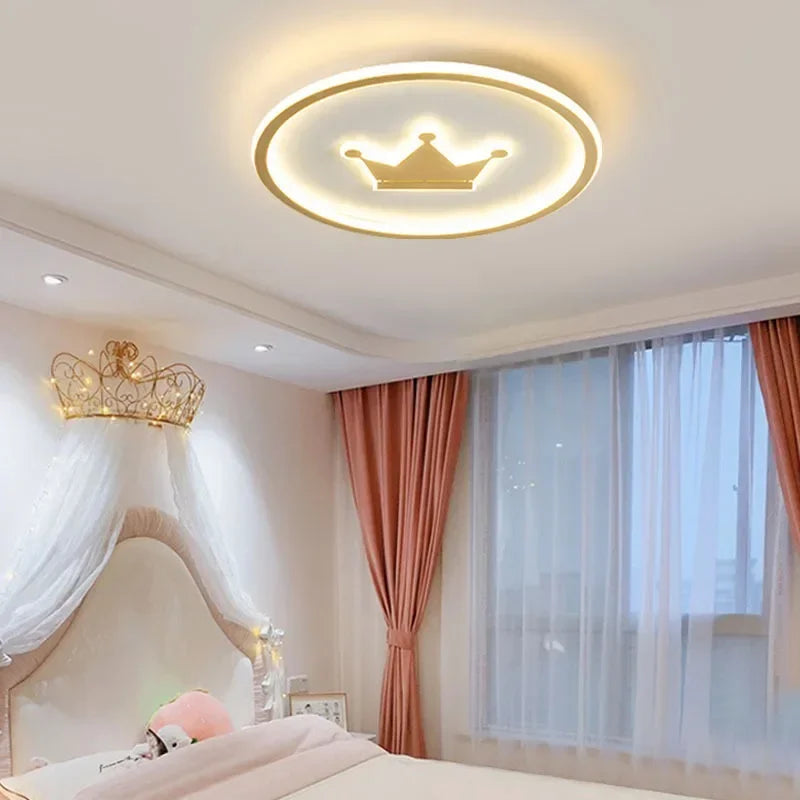 Modern Crown Patterned Ceiling Lamp