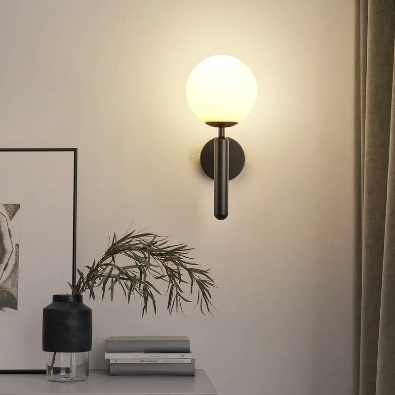 Sleek Modern Wall Light Fixture - Versatile Illumination for Every Room