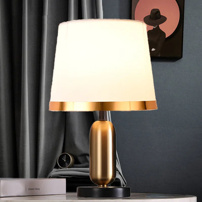 European Retro Bedroom Bedside Table Lamp - Modern American Decorative Lighting Fixture