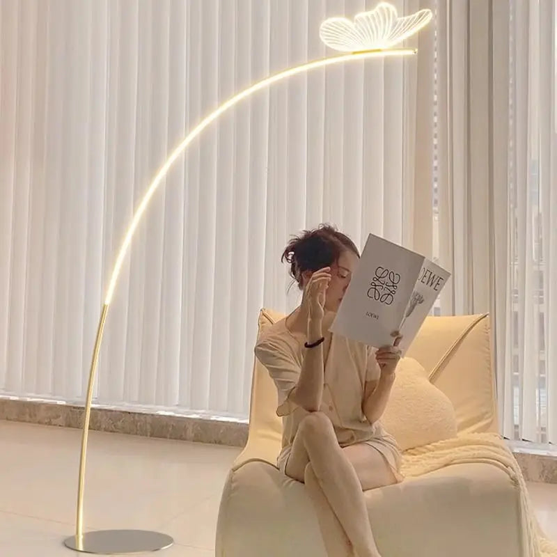 Nordic Minimalist Butterfly Floor Lamp – Luxury LED Vertical Lamp for Living Room and Bedroom