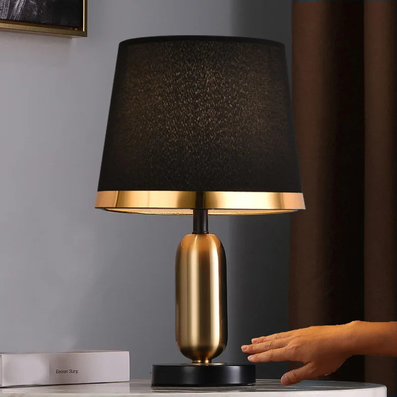 European Retro Bedroom Bedside Table Lamp - Modern American Decorative Lighting Fixture