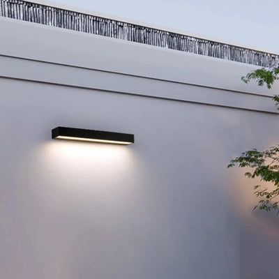 Outdoor Waterproof IP65 LED Wall Lights for Balcony & Courtyard