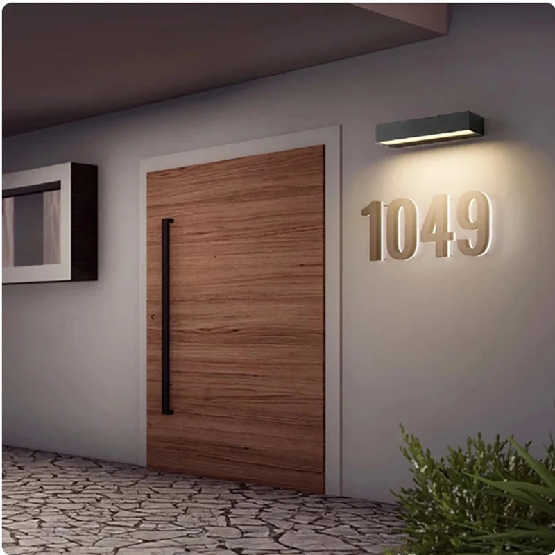 Modern Waterproof IP66 LED Outdoor Wall Lights for Balcony and Courtyard