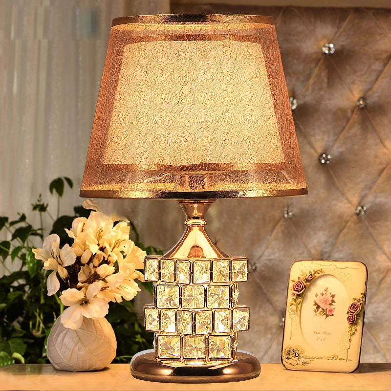 Modern Crystal Table Lamp – European Style Luxury Lamp for Wedding Gift Ideas, Sweet Bedrooms, and Home Decor