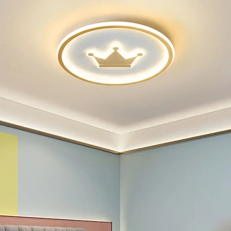 Modern Crown Patterned Ceiling Lamp