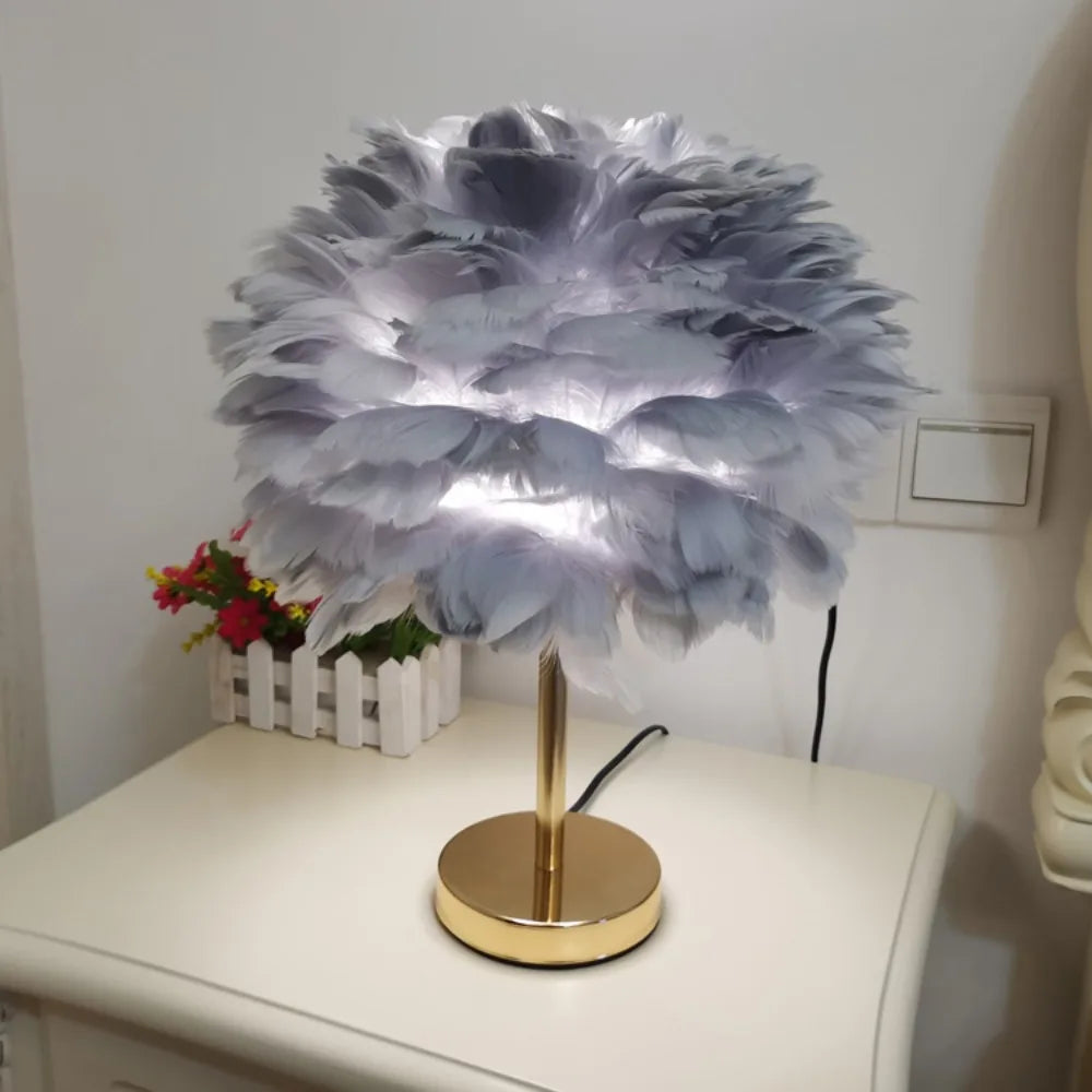 Modern Ostrich Feather LED Table Lamp - Contemporary Lighting Fixture for Living Room, Bedroom, and Home Decor