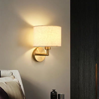 Modern Bedside Wall Lamp with Rotating Spotlight - Stylish and Functional Lighting for Every Room