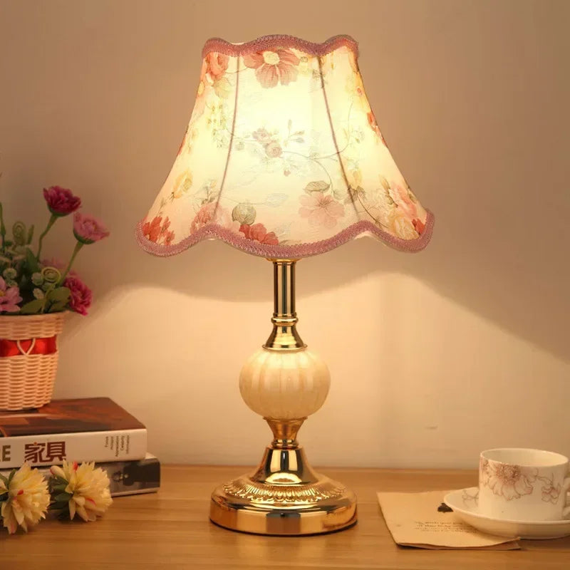 European Style Simple Glass Desk Lamp – Retro Classic Bedroom Bedside Light