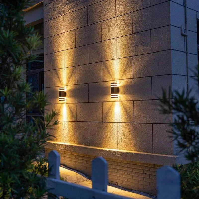 Modern IP65 Waterproof Up Down Aluminum Garden Wall Light - Double Head Wall Lamp for Corridor Lighting